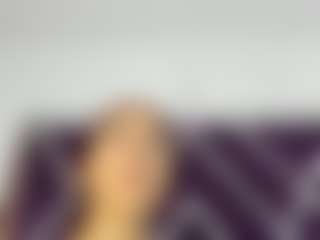 Live cam show with gigii79 - Red Hair on Gym Cam Girls