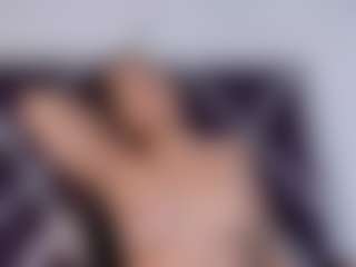 Live cam show with gigii79 - Dildo on sexylive.show