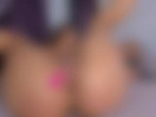 Live cam show with gigii79 - Submissive on madthumbs