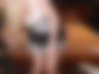 Live cam show with HelloKitty054 - No Smoking on Hubzter Live