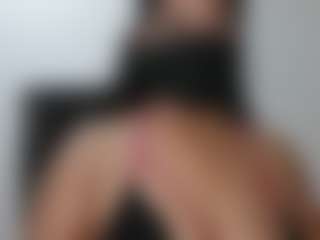 hungrymilf69's Live Sex Cam Show