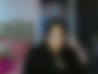Live cam show with Jheriiz - Green Eyes on CamClone