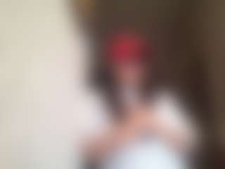JolandaHoneycott MILF webcam performer live streaming