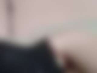 Live cam show with JonnieGura - Tease Big Tits on CamwithHer