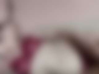 Live cam show with JonnieGura - Flashing on Chatstar