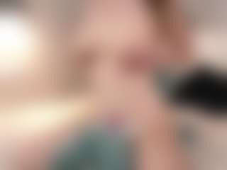 Live cam show with KatheyNovack - Pornstar Latina on AdultVida.com