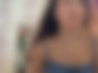 Alma's Live Sex Cam Show