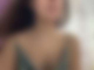 Live cam show with Alma - Trimmed Granny on crypto-cams