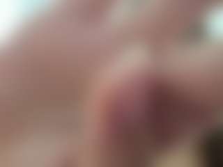 Live cam show with Alma - Public on StripNow
