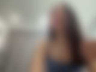 Live cam show with Alma - Fingering on Mixed Magazine Live