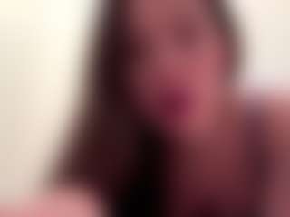 Live cam show with Alma - Dildo Or Vibrator Granny on Uber Horny