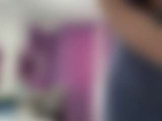 Alma's Live Sex Cam Show