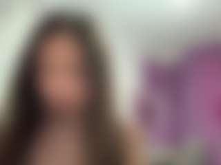 Live cam show with Alma - Fingers on chickslive.net