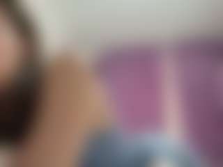Live cam show with Alma - Natural on MyBangCams