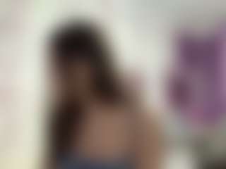 Alma's Live Sex Cam Show