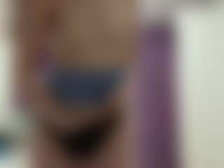 Alma's Live Sex Cam Show