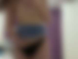 Alma's Live Sex Cam Show