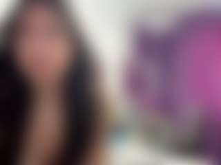Live cam show with Alma - Smoking on Nude Live Now