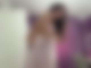 Alma's Live Sex Cam Show