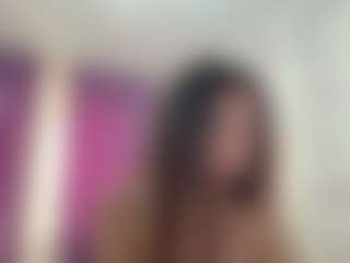 Alma's Live Sex Cam Show