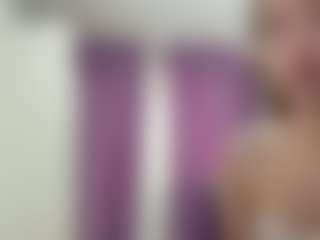 Alma's Live Sex Cam Show