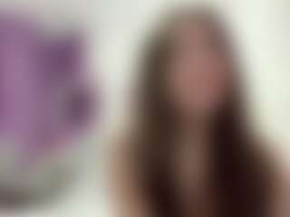 Live cam show with Alma - Fingering on Camsoda