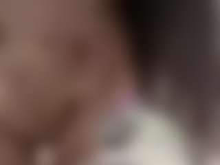 Live cam show with Alma - Asian Granny on Camsoda