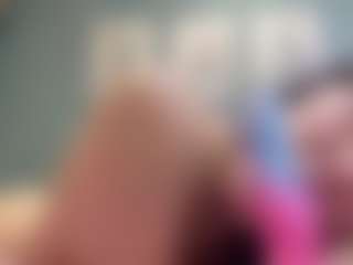 Alma's Live Sex Cam Show