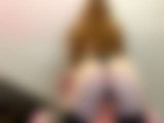 Aneka's Live Sex Cam Show