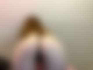 Aneka's Live Sex Cam Show