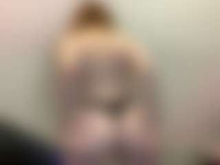 Aneka's Live Sex Cam Show