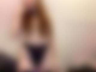 Aneka's Live Sex Cam Show
