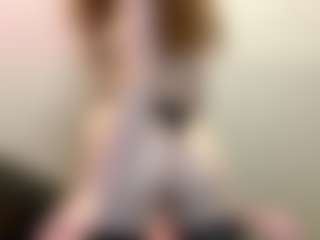 Aneka's Live Sex Cam Show