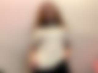Aneka's Live Sex Cam Show
