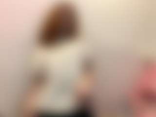Aneka's Live Sex Cam Show
