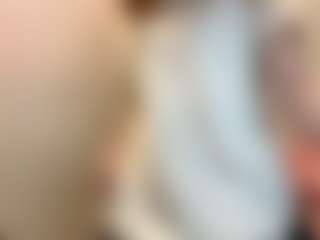 Aneka's Live Sex Cam Show