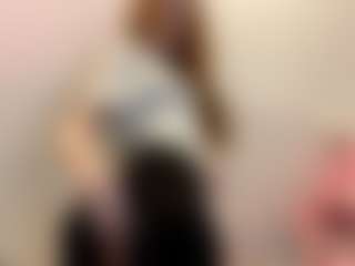 Aneka's Live Sex Cam Show