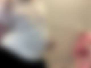 Aneka's Live Sex Cam Show