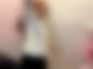 Aneka's Live Sex Cam Show