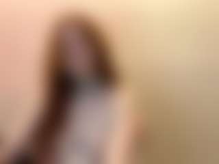 Live cam show with Aneka - Facial Piercings on sexylive.show