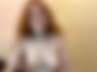 Live cam show with Aneka - Oil on Camsoda