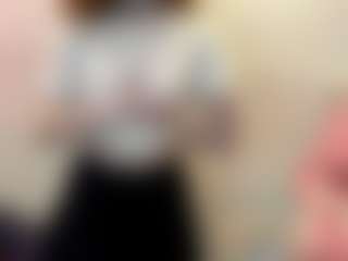 Live cam show with Aneka - Shaved on Camsoda