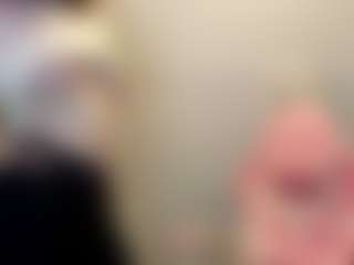 Live cam show with Aneka - Smoking on Chatstar