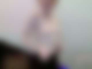 Live cam show with Aneka - Solo on TeamSkeetLive