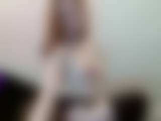 Live cam show with Aneka - Red Hair on xplaylive.com