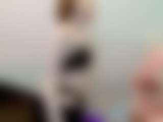 Live cam show with Aneka - Glasses on slutload