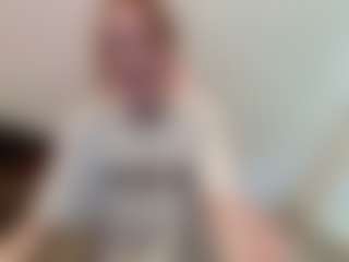 Aneka's Live Sex Cam Show