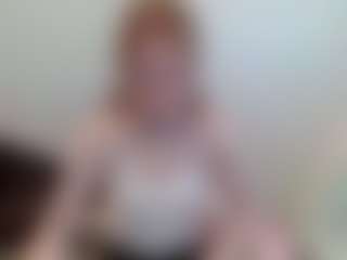 Live cam show with Aneka - Public on madthumbs