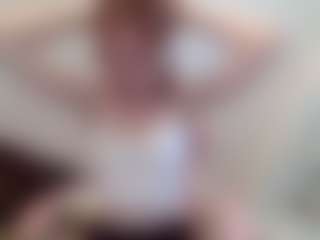 Live cam show with Aneka - Smoking on fapnchat