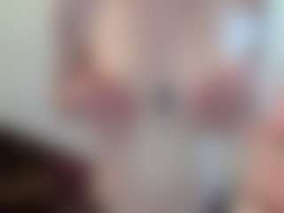 Aneka's Live Sex Cam Show